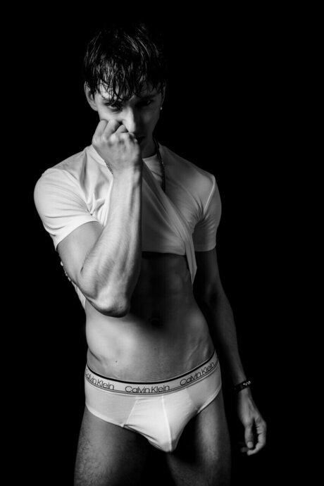 Foto desnuda filtrada de OnlyFans de Beau