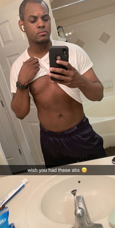 Foto desnuda filtrada de OnlyFans de Blur