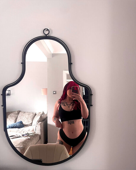 Foto desnuda filtrada de OnlyFans de Thatgothgirl