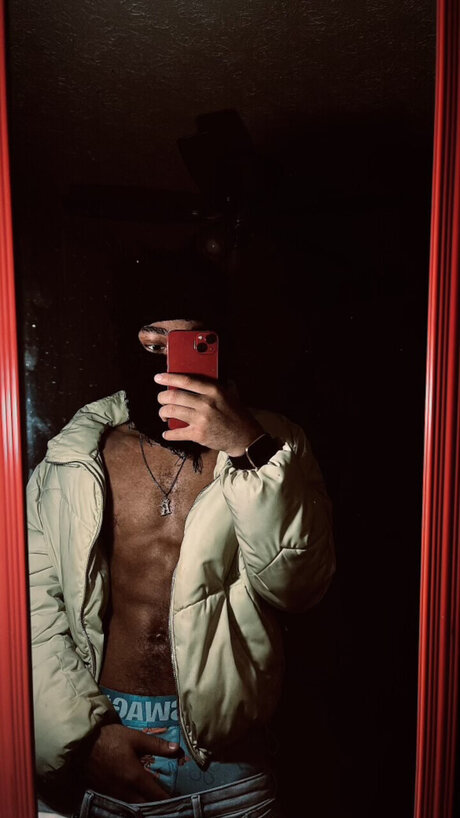 Foto desnuda filtrada de OnlyFans de Maskedreak18