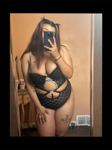 Foto desnuda filtrada de OnlyFans de Val 