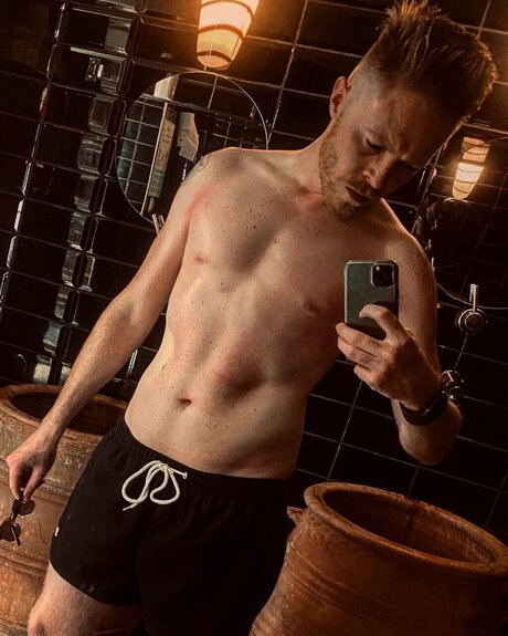Foto desnuda filtrada de OnlyFans de Anthony