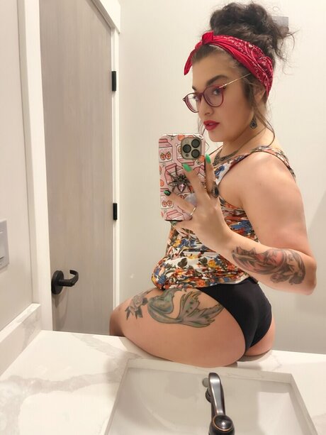 Foto desnuda filtrada de OnlyFans de Pilot Jones