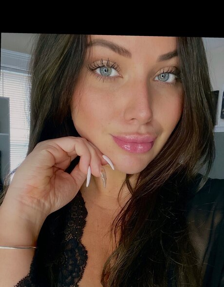 Foto desnuda filtrada de OnlyFans de Riah