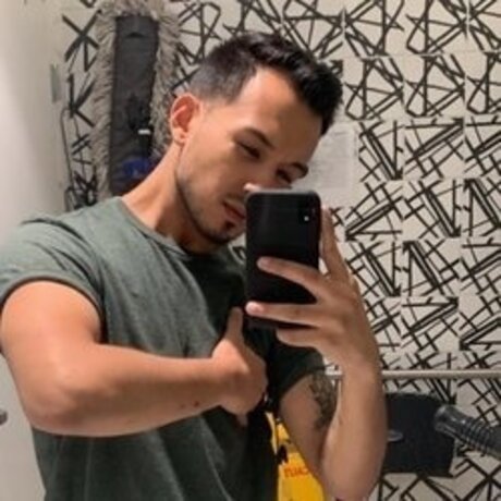 Foto desnuda filtrada de OnlyFans de Carlos Trujillo Jr