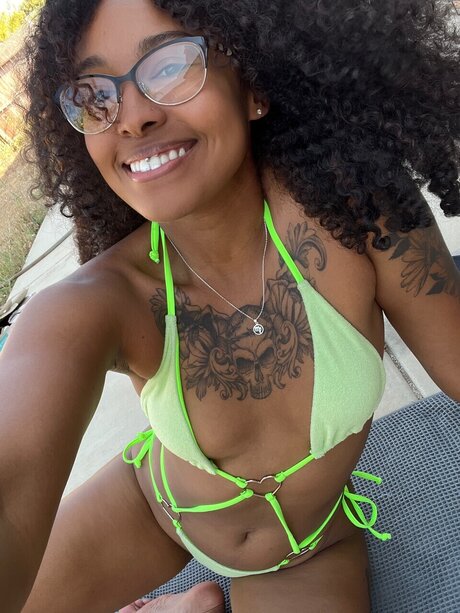 Foto desnuda filtrada de OnlyFans de Kittennaomi