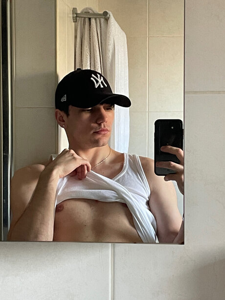 Foto desnuda filtrada de OnlyFans de Pavel Bushel