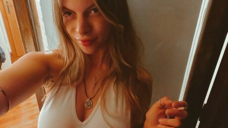 Foto desnuda filtrada de OnlyFans de Georgia