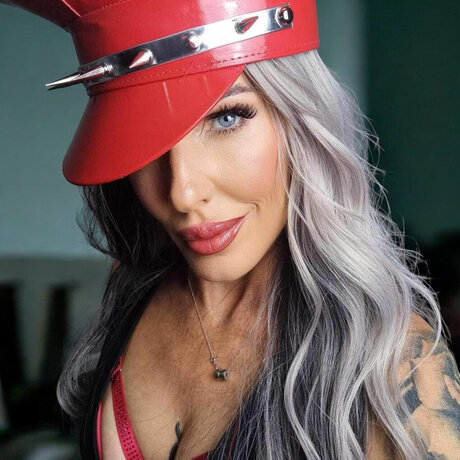 Foto desnuda filtrada de OnlyFans de Mezakeen