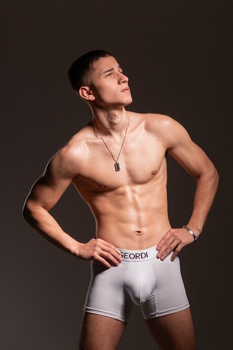 Foto desnuda filtrada de OnlyFans de Melvindcl