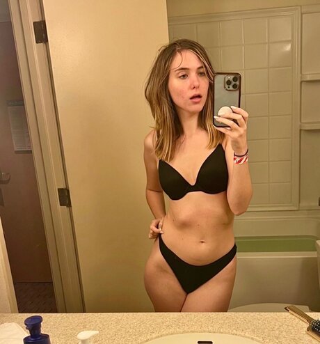 Foto desnuda filtrada de OnlyFans de Valentina Jade