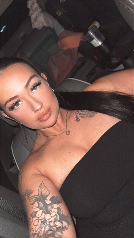 Foto desnuda filtrada de OnlyFans de Lectra Rose