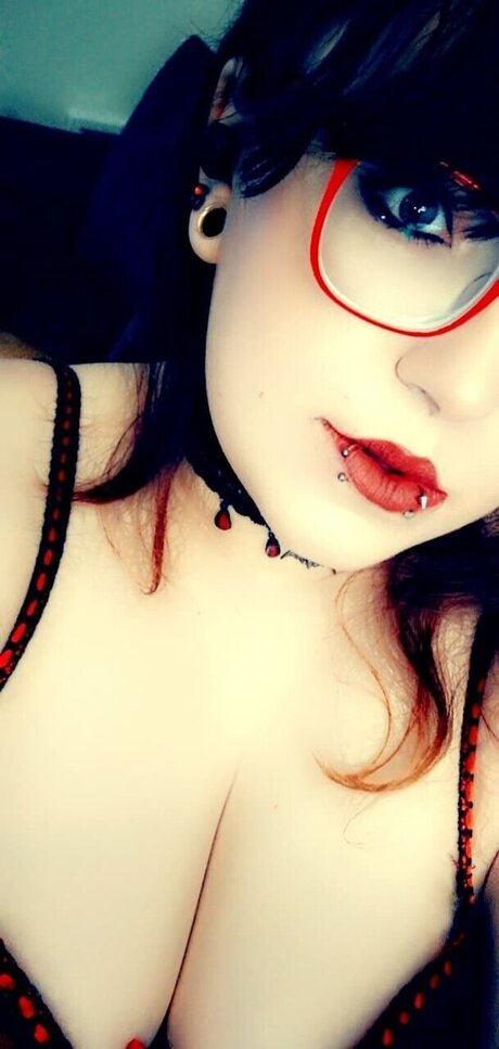 Foto desnuda filtrada de OnlyFans de Gloomy Sugar