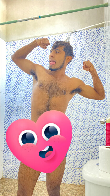 Foto desnuda filtrada de OnlyFans de Felipe Alas