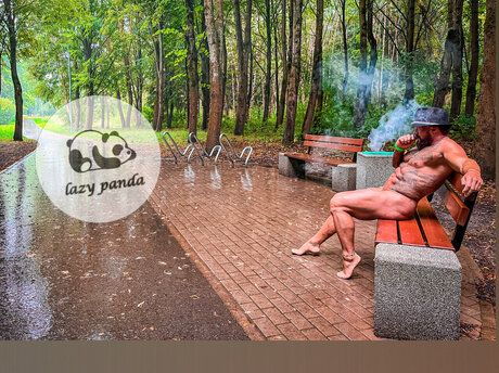 Foto desnuda filtrada de OnlyFans de Lazy Panda