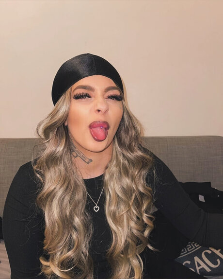 Foto desnuda filtrada de OnlyFans de Nelly Candy 