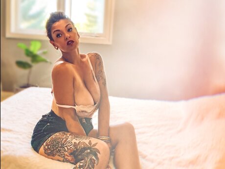 Elle J Bailey