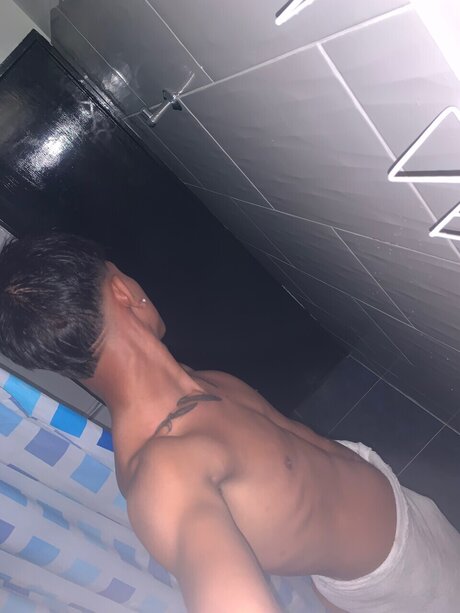 Foto desnuda filtrada de OnlyFans de Angelo Ospino