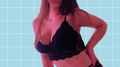 Foto desnuda filtrada de OnlyFans de Ren