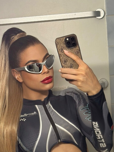 Foto desnuda filtrada de OnlyFans de Emillydias