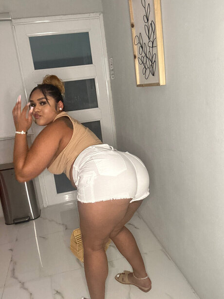 Foto desnuda filtrada de OnlyFans de Gigi