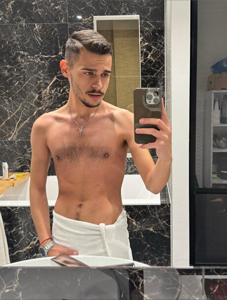 Fehr Tomi