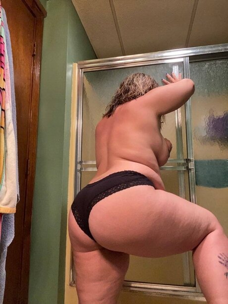 Foto desnuda filtrada de OnlyFans de Mrs Cav