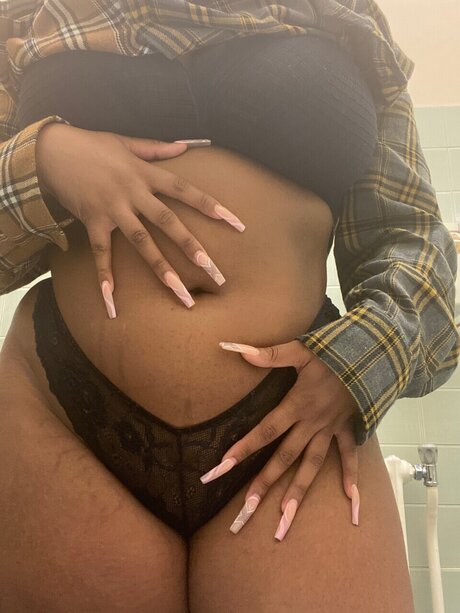 Foto desnuda filtrada de OnlyFans de Carameldxrling