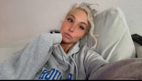 Foto desnuda filtrada de OnlyFans de Briiiii 