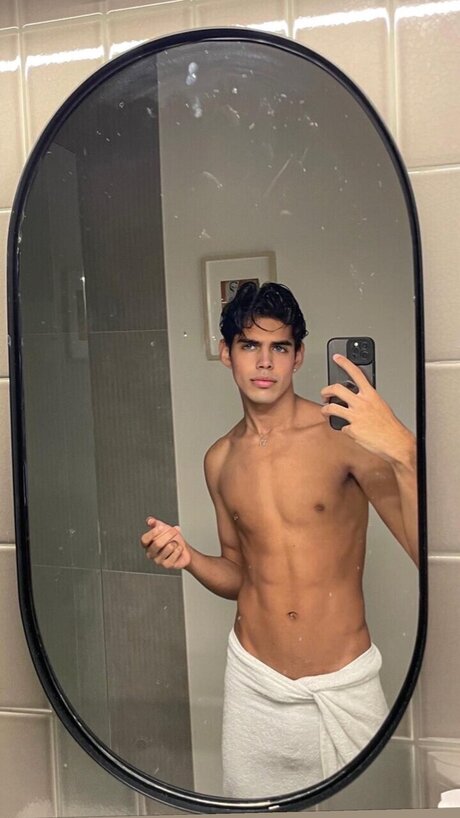 Foto desnuda filtrada de OnlyFans de Nilbert Gall