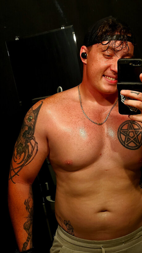 Foto desnuda filtrada de OnlyFans de Orin