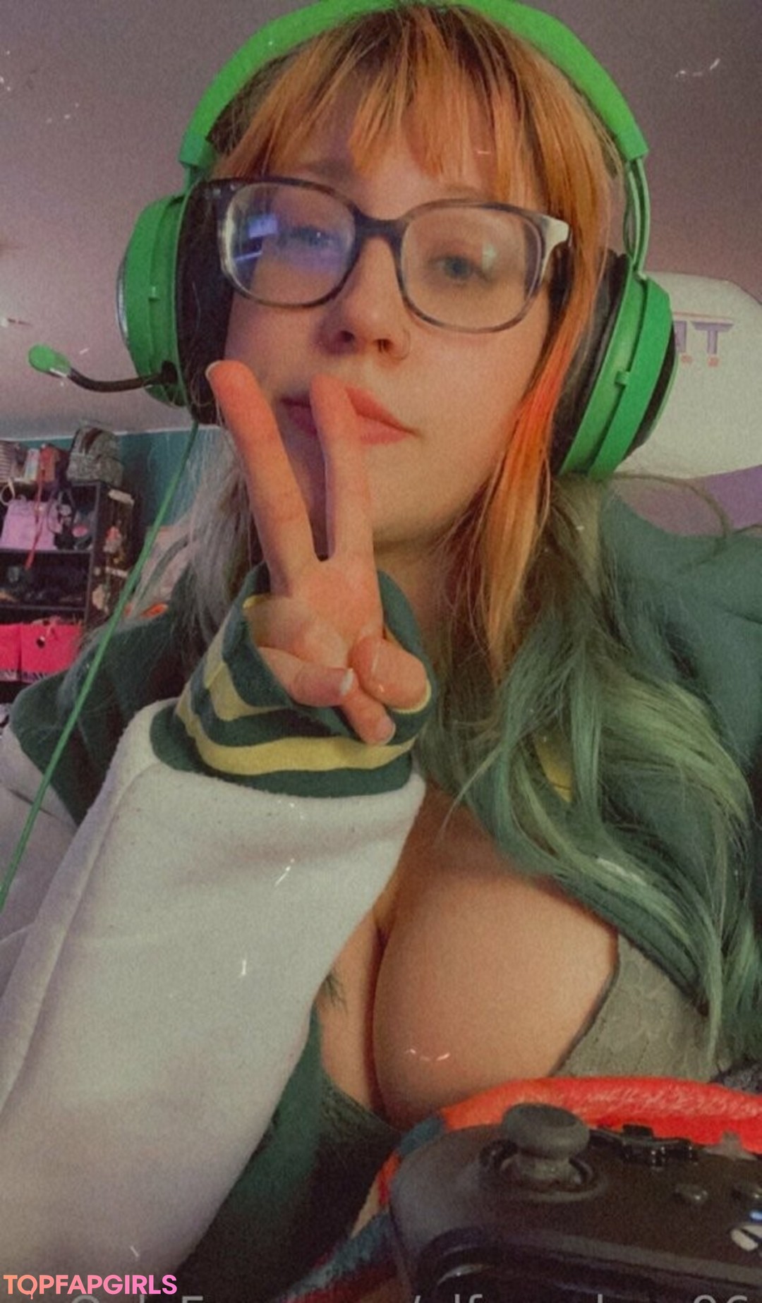 Foto desnuda filtrada de OnlyFans de Elfcosplays96 #52 Foto desnuda filtrada de OnlyFans de Elfcosplays96 #52