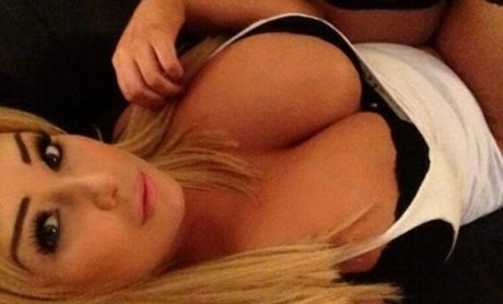 Foto desnuda filtrada de OnlyFans de Charlotte Fox