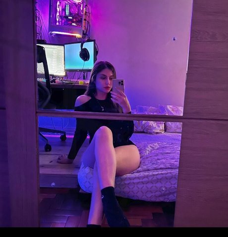 Foto desnuda filtrada de OnlyFans de Rayana El Bainy