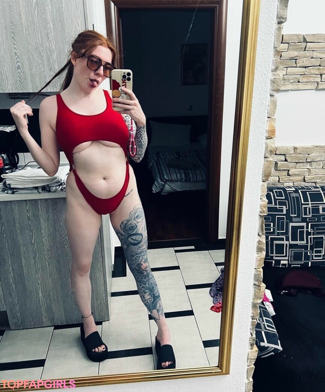 Foto desnuda filtrada de OnlyFans de Molly Capper #27 Foto desnuda filtrada de OnlyFans de Molly Capper #27