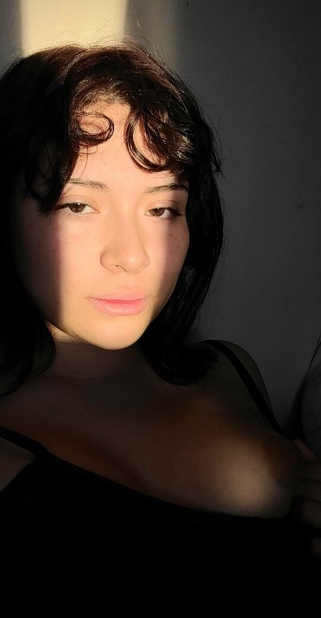 Foto desnuda filtrada de OnlyFans de Honeysukkl