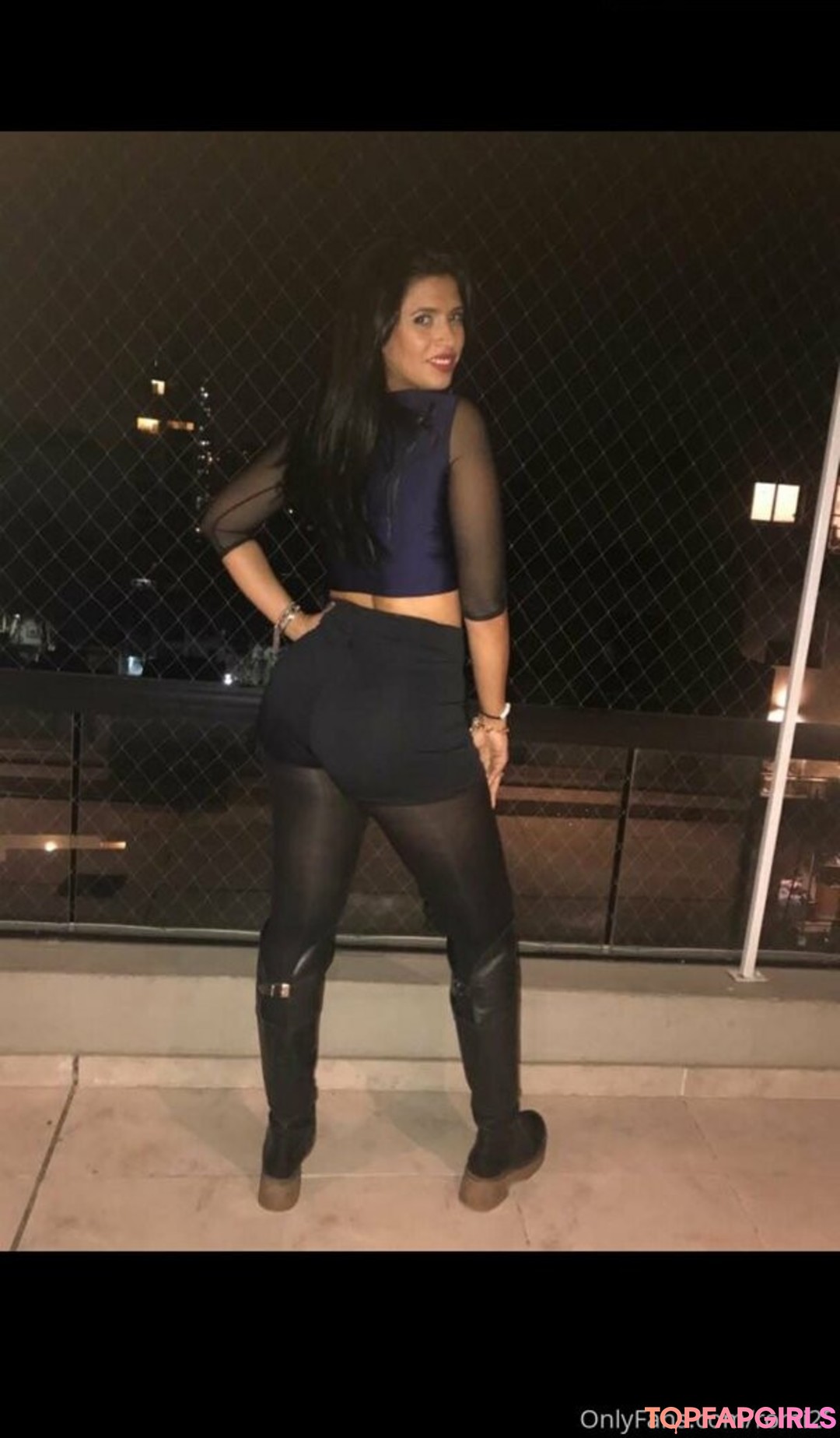 Foto desnuda filtrada de OnlyFans de Missrichlove #2 Foto desnuda filtrada de OnlyFans de Missrichlove #2