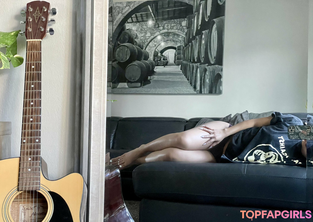 Foto desnuda filtrada de OnlyFans de Cattiiieeen #4 Foto desnuda filtrada de OnlyFans de Cattiiieeen #4