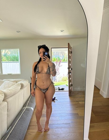 Foto desnuda filtrada de OnlyFans de Cattiiieeen