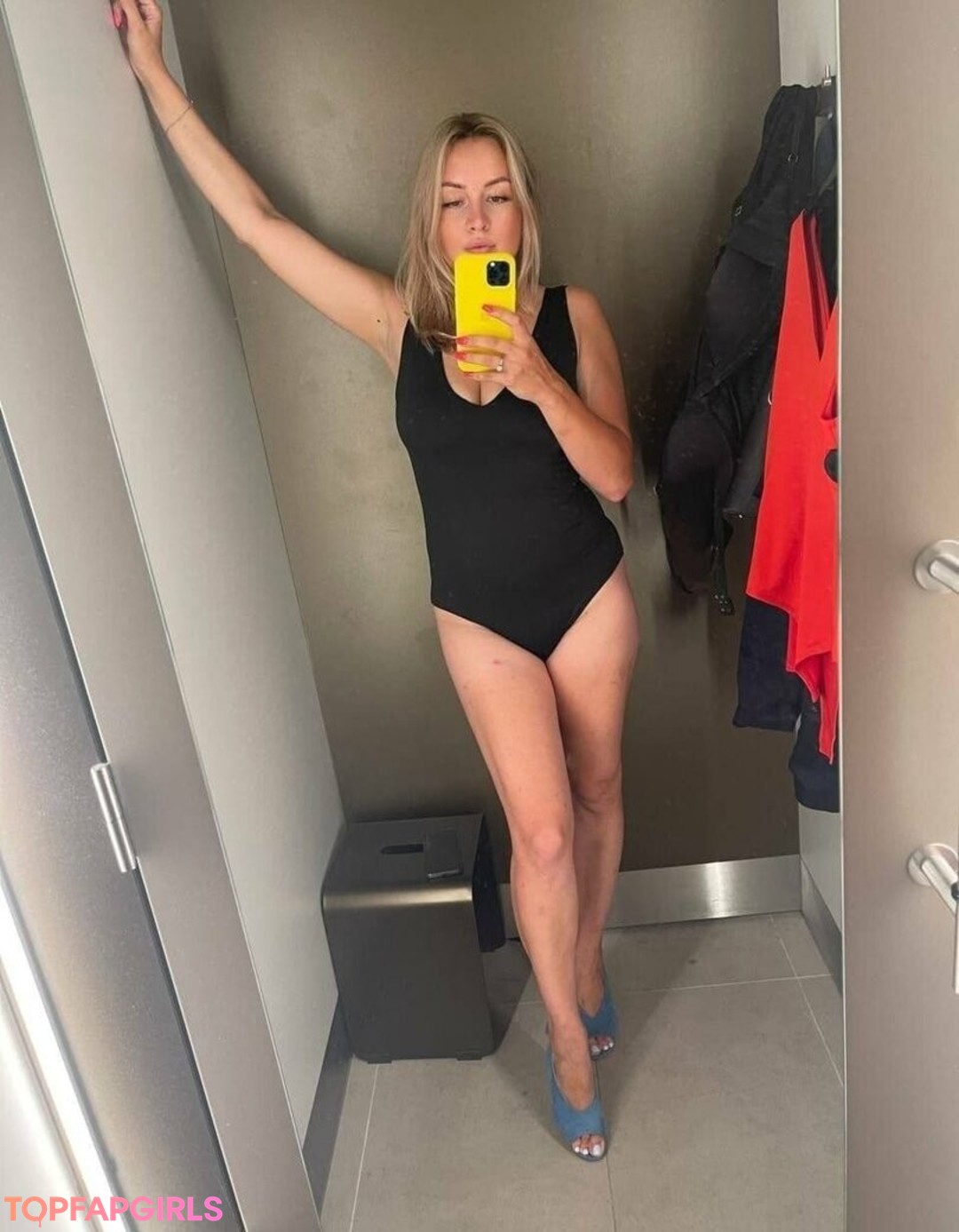 Foto desnuda filtrada de OnlyFans de Annabellla #16 Foto desnuda filtrada de OnlyFans de Annabellla #16