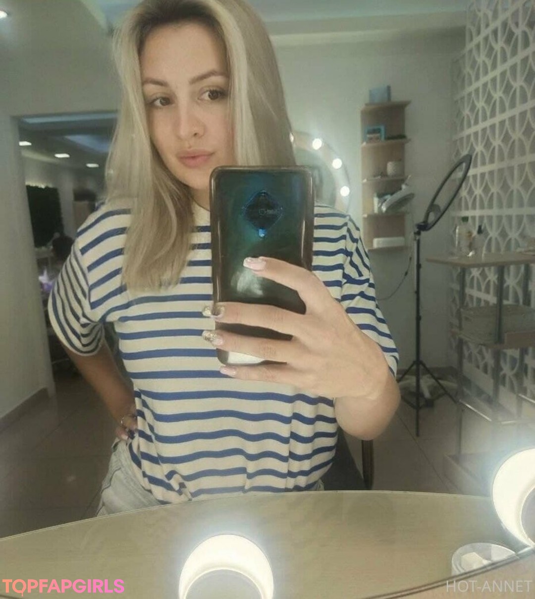 Foto desnuda filtrada de OnlyFans de Annabellla #65 Foto desnuda filtrada de OnlyFans de Annabellla #65