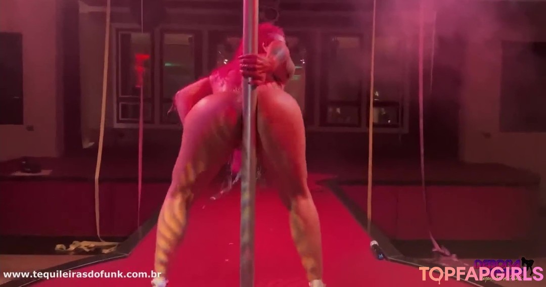 Foto desnuda filtrada de OnlyFans de Debora Fantine #16 Foto desnuda filtrada de OnlyFans de Debora Fantine #16