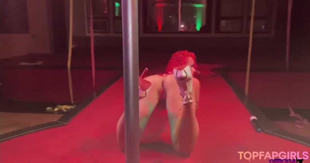 Foto desnuda filtrada de OnlyFans de Debora Fantine #7 Foto desnuda filtrada de OnlyFans de Debora Fantine #7