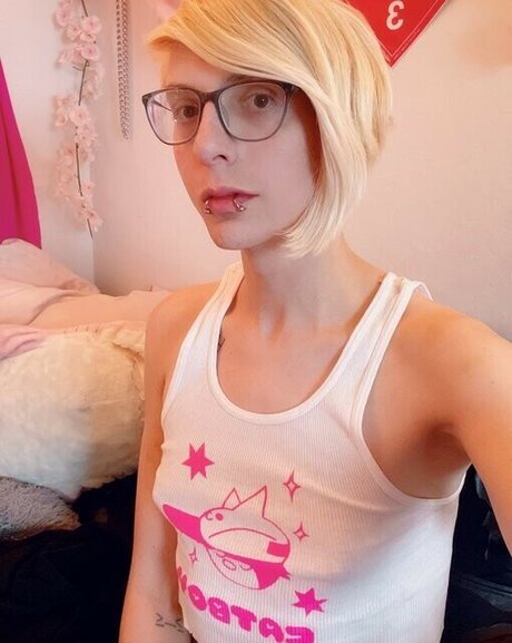 Cassie Coyote