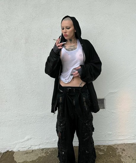 Foto desnuda filtrada de OnlyFans de Siiickbrain