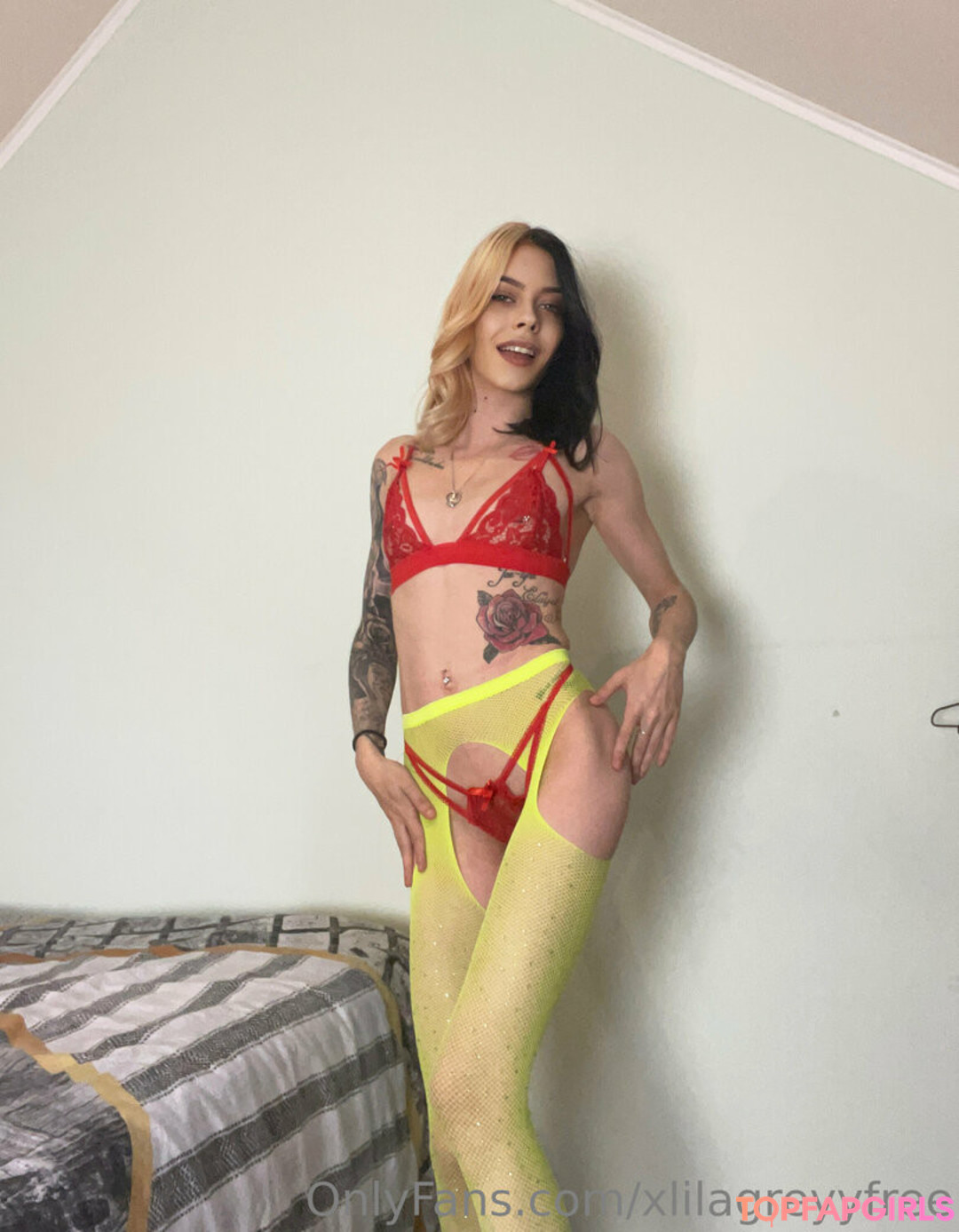 Foto desnuda filtrada de OnlyFans de Xlilagreyyfree #211 Foto desnuda filtrada de OnlyFans de Xlilagreyyfree #211