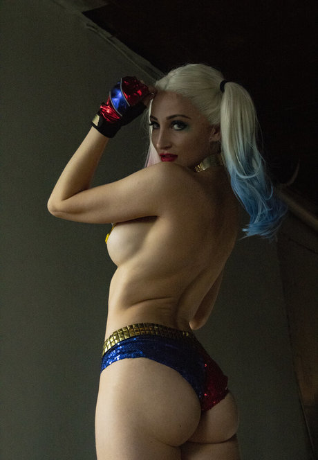 Holly Wolf