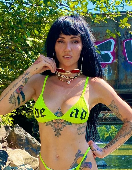 Foto desnuda filtrada de OnlyFans de Poxleitner