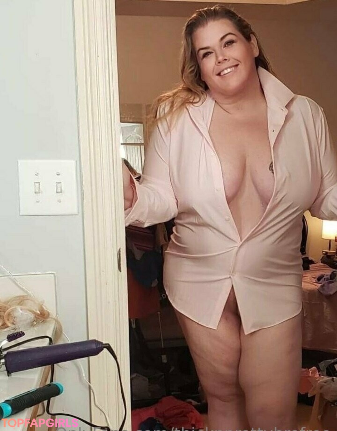 Foto desnuda filtrada de OnlyFans de Thicknprettybrefree #17 Foto desnuda filtrada de OnlyFans de Thicknprettybrefree #17