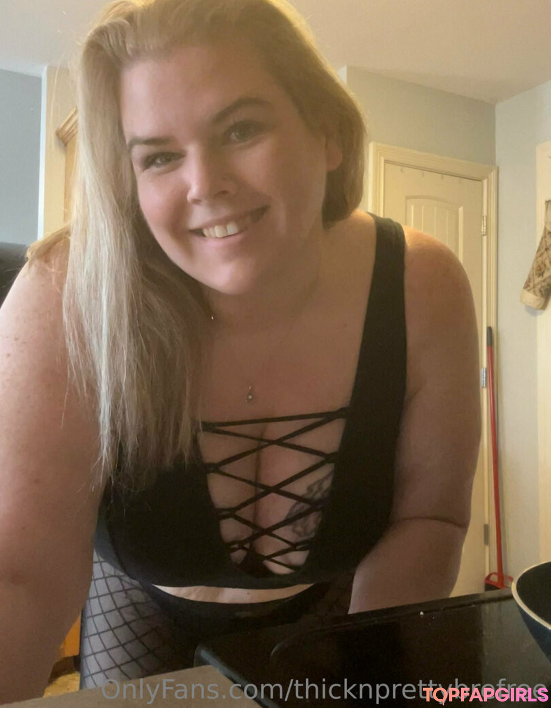 Foto desnuda filtrada de OnlyFans de Thicknprettybrefree #61 Foto desnuda filtrada de OnlyFans de Thicknprettybrefree #61